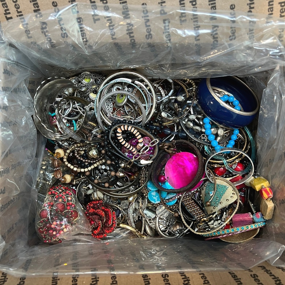 15.5 Lb Craft Jewelry Lot Broken Repair Repurpose Repair Wear Resell - Picture 3 of 7